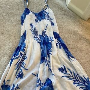 NWOT: Macy’s Blue Beach Dress - M